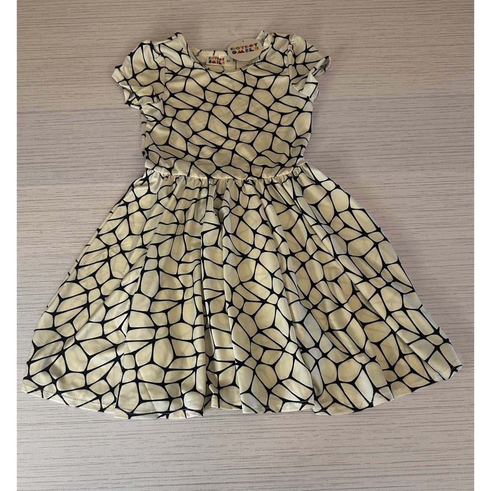 DotDotSmile Girls Black White Geometric Skater Dress Cap Sleeve Size 3/4 NWT